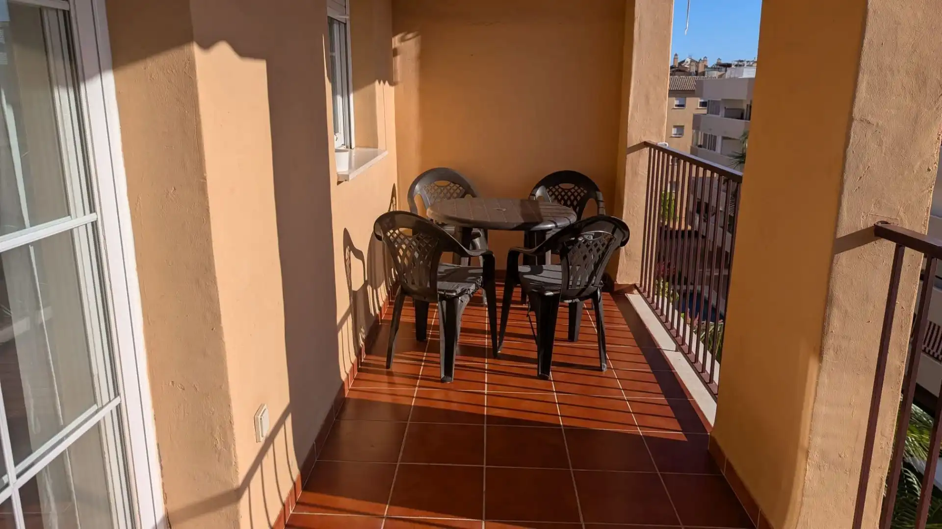 Terrasse von Wohnungen zur Miete in Campo de Mijas