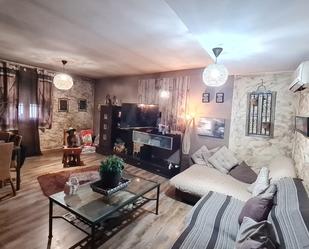 Sala d'estar de Casa o xalet en venda en Casarrubuelos amb Aire condicionat