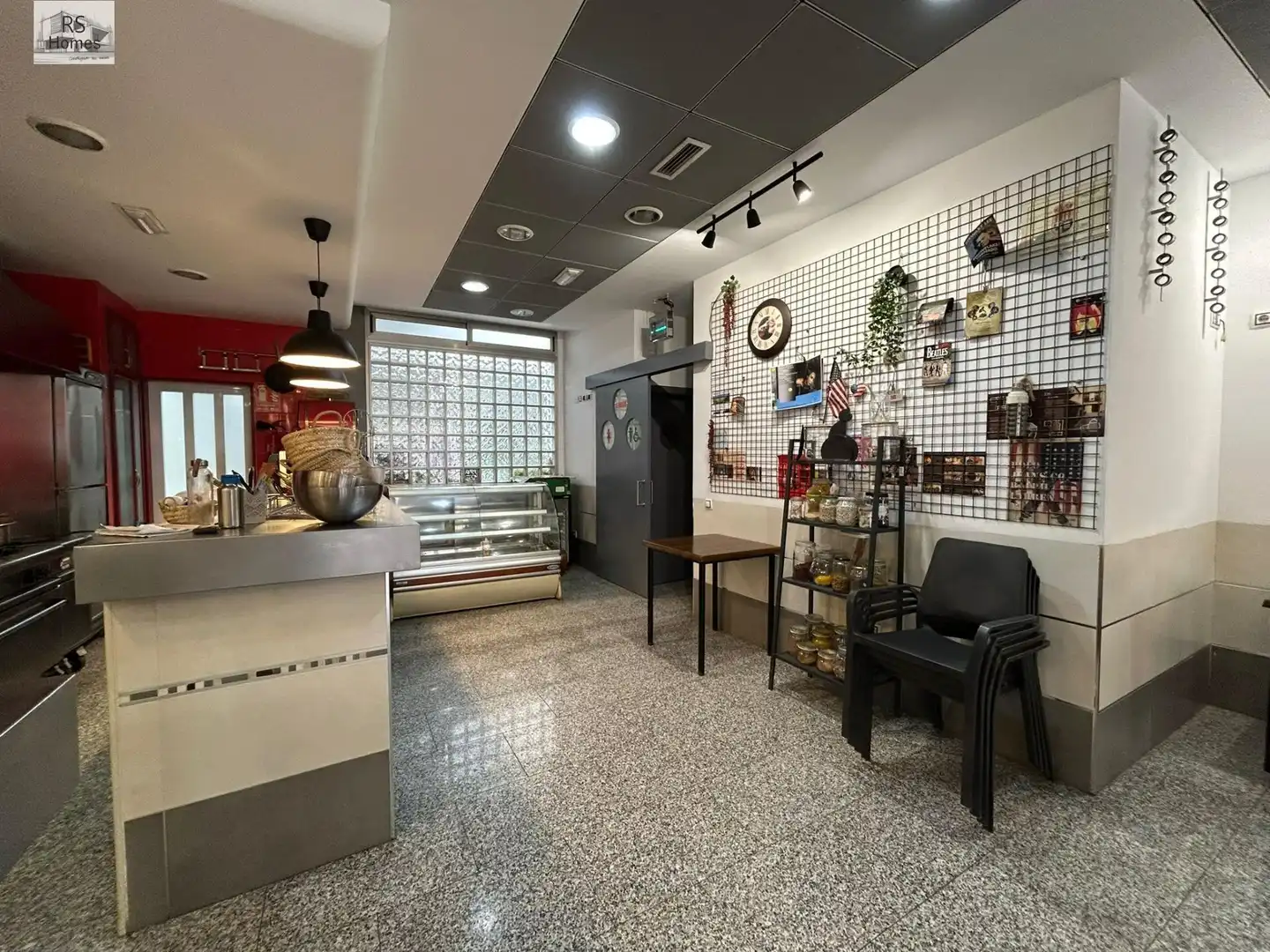 Local commercial à louer à Núcleo Urbano, imagen 6