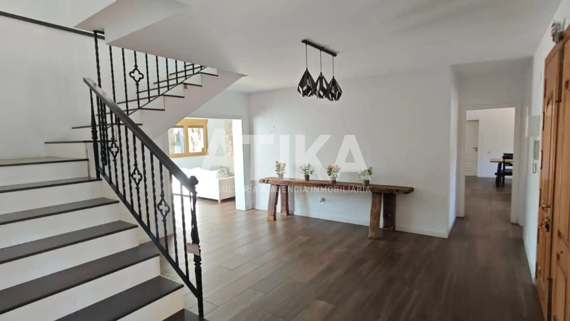 Houses for sale in Ontinyent  with Air Conditioner, Heating and Private garden