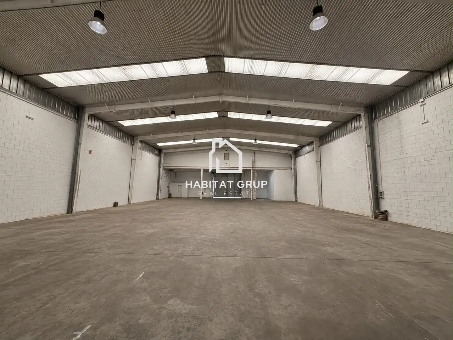 Nave industrial en venta en Sant Lluís