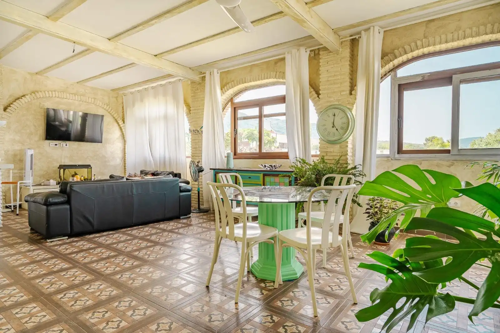 Sala d'estar de Casa o xalet en venda en Tarifa amb Calefacció, Jardí privat i Terrassa
