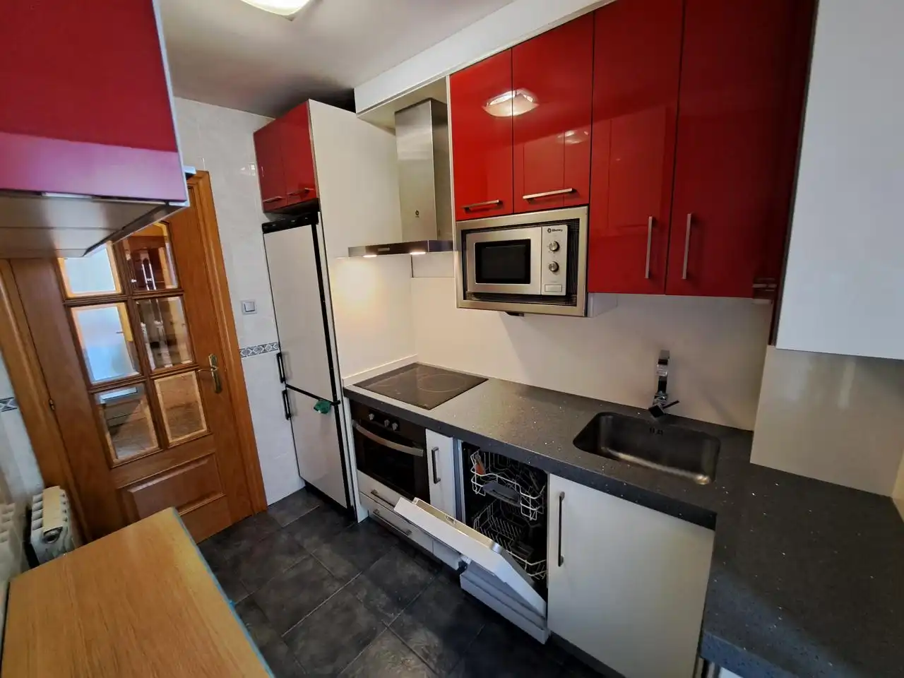 Kitchen of Flat for sale in Zaragoza  with Air Conditioner