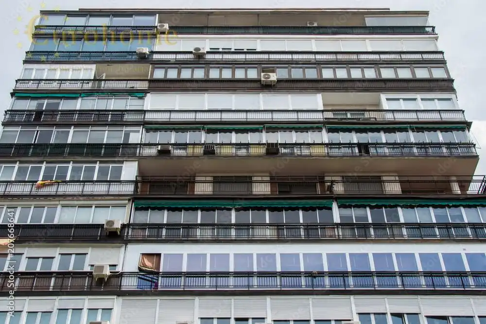 Vista exterior de Oficina en venta en  Madrid Capital