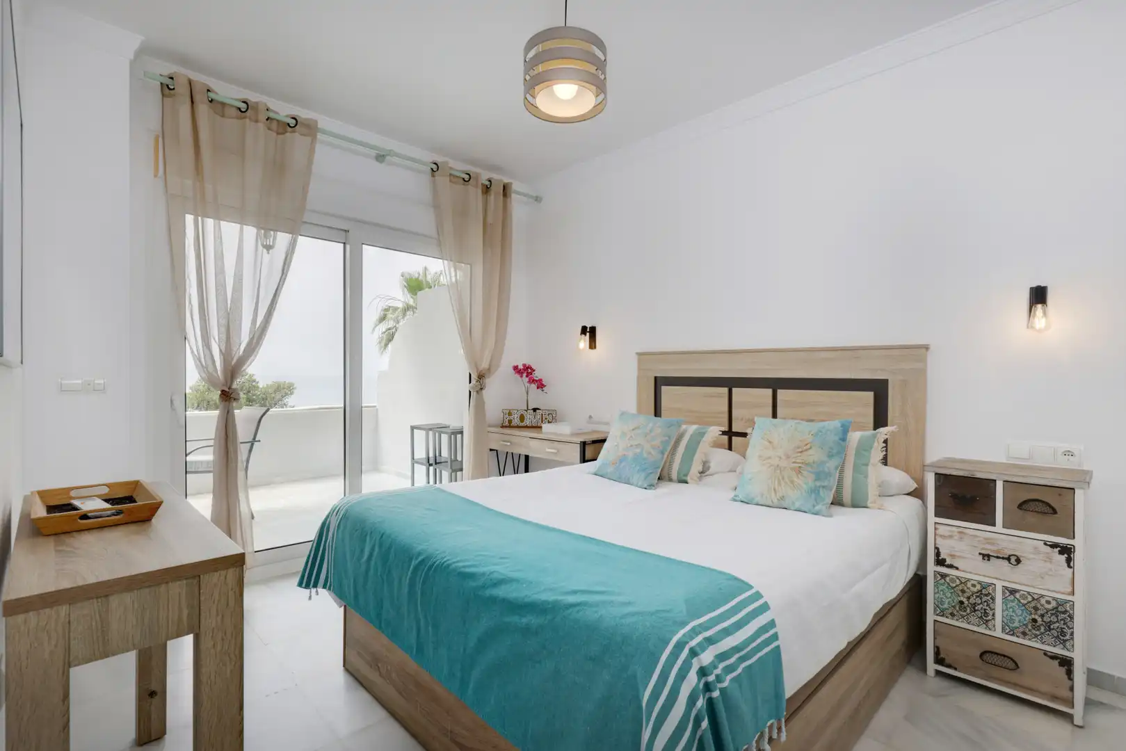 Dormitori de Apartament en venda en Estepona amb Aire condicionat, Jardí privat i Terrassa