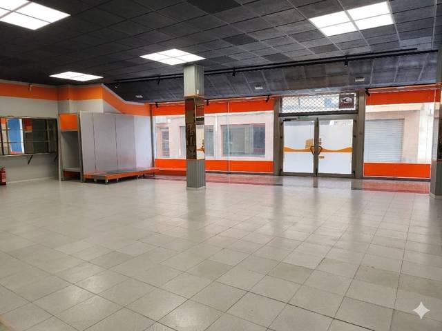 Local comercial en Venta en La Patera