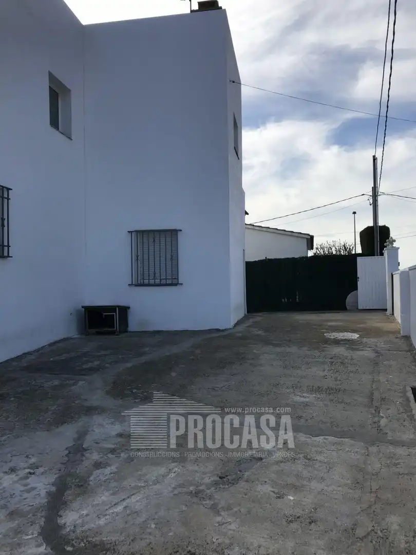 Vista exterior de Casa o xalet en venda en Roses amb Aire condicionat, Calefacció i Terrassa