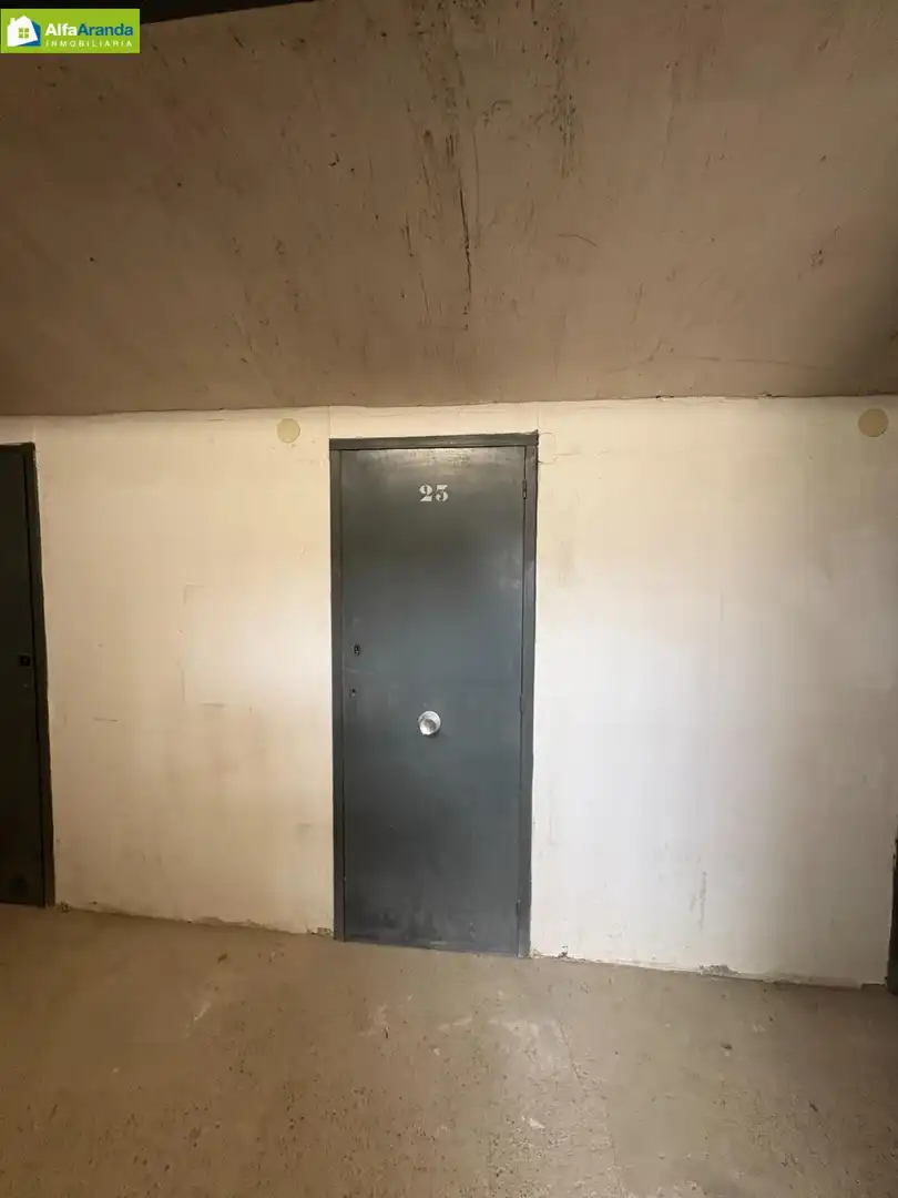 Parkplatz von Wohnung zum Verkauf in Aranda de Duero mit Heizung, Terrasse und Möbliert