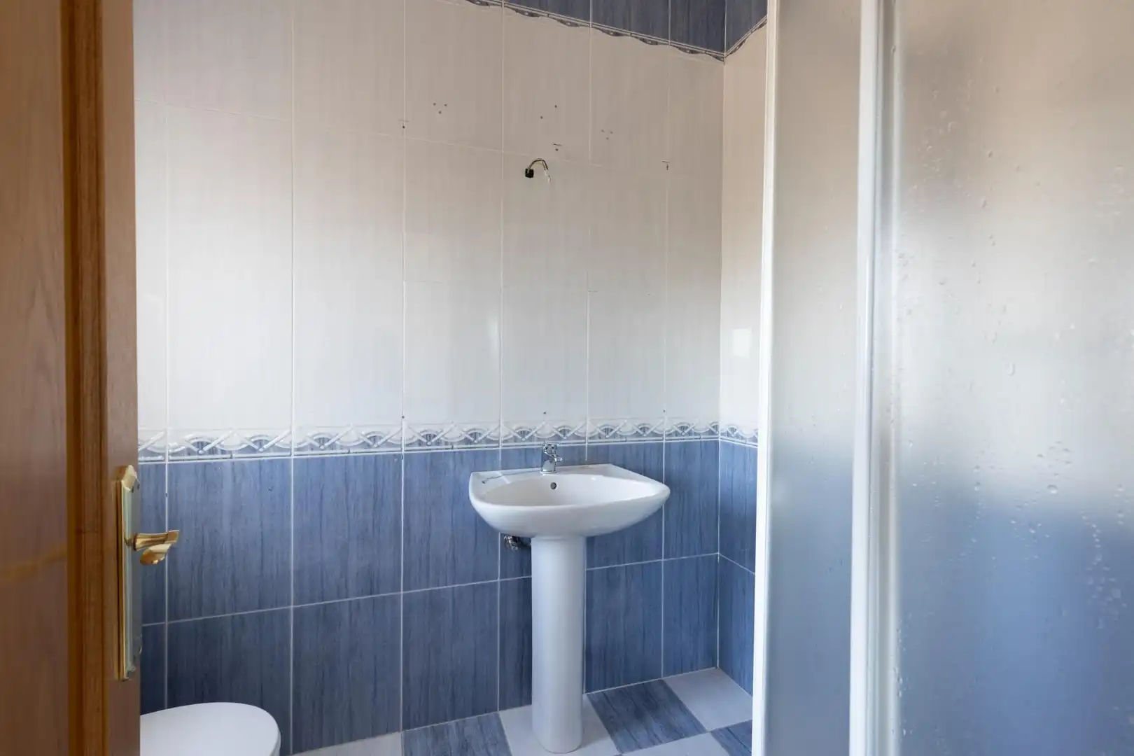 Bathroom of Houses for sale in Granada  with Heating, Private garden and Terrace
