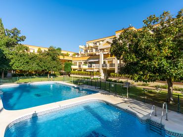 Piano terra con piscina in vendita a Marbella Centro