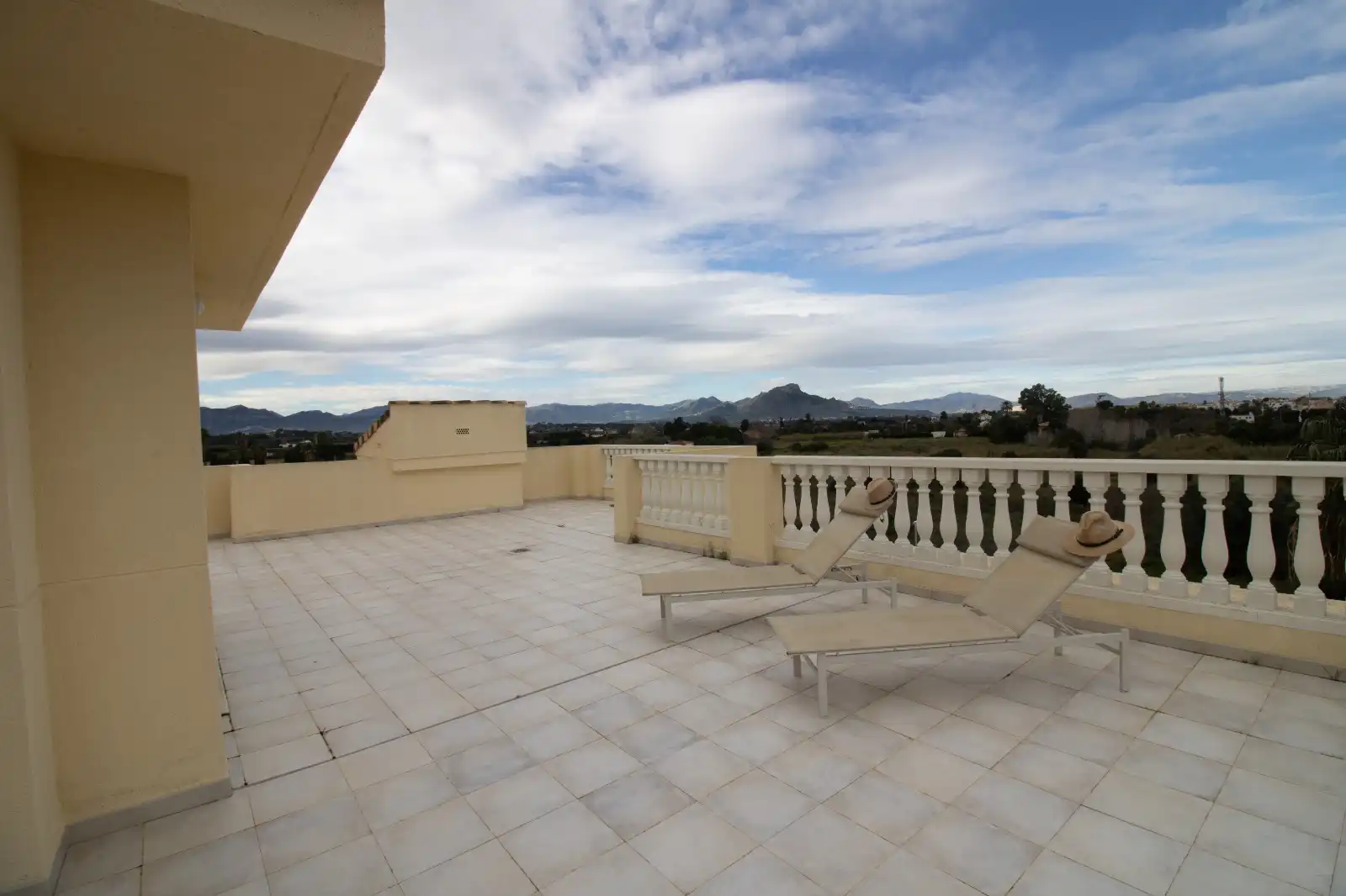 Penthouse mit Pool zum Verkauf in El Puerto, imagen 4