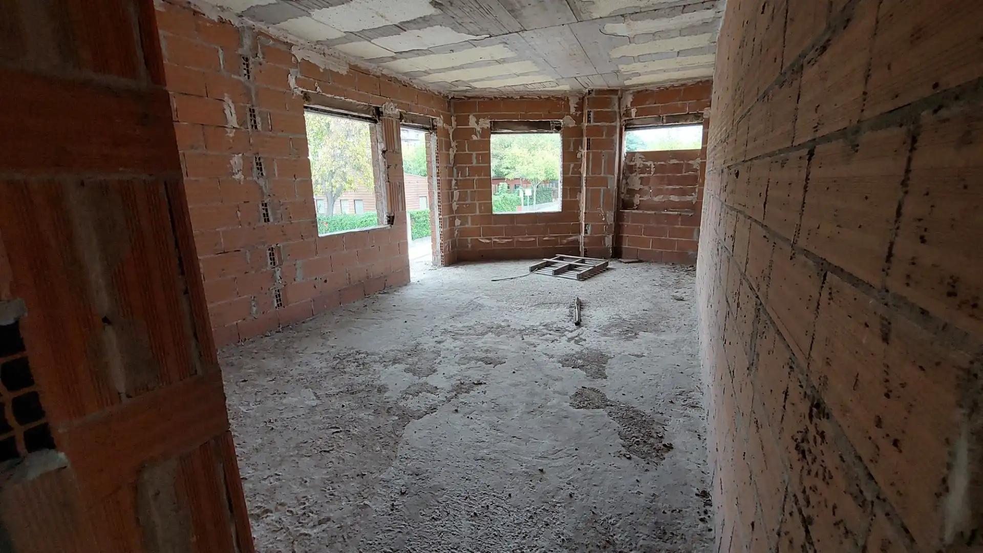 Houses for sale in N/A, -1, Miralvalle - Av. Virgen del Puerto - La Data