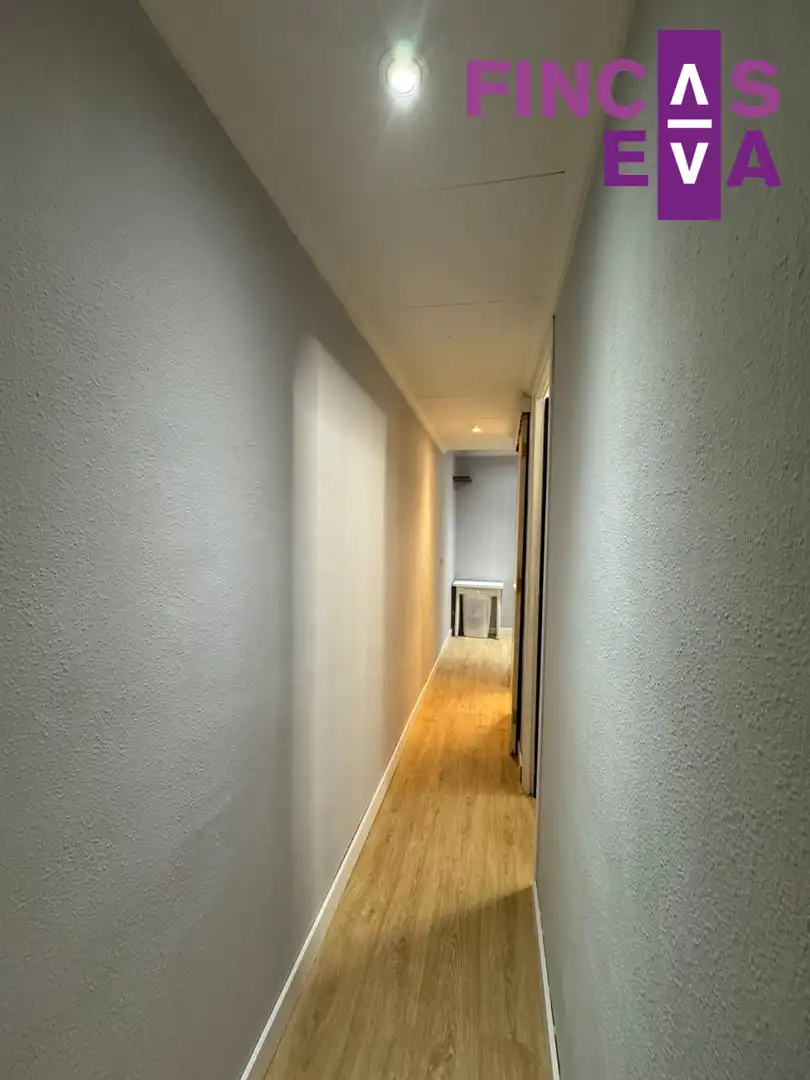 Flat for sale in Barcelona  with Balcony