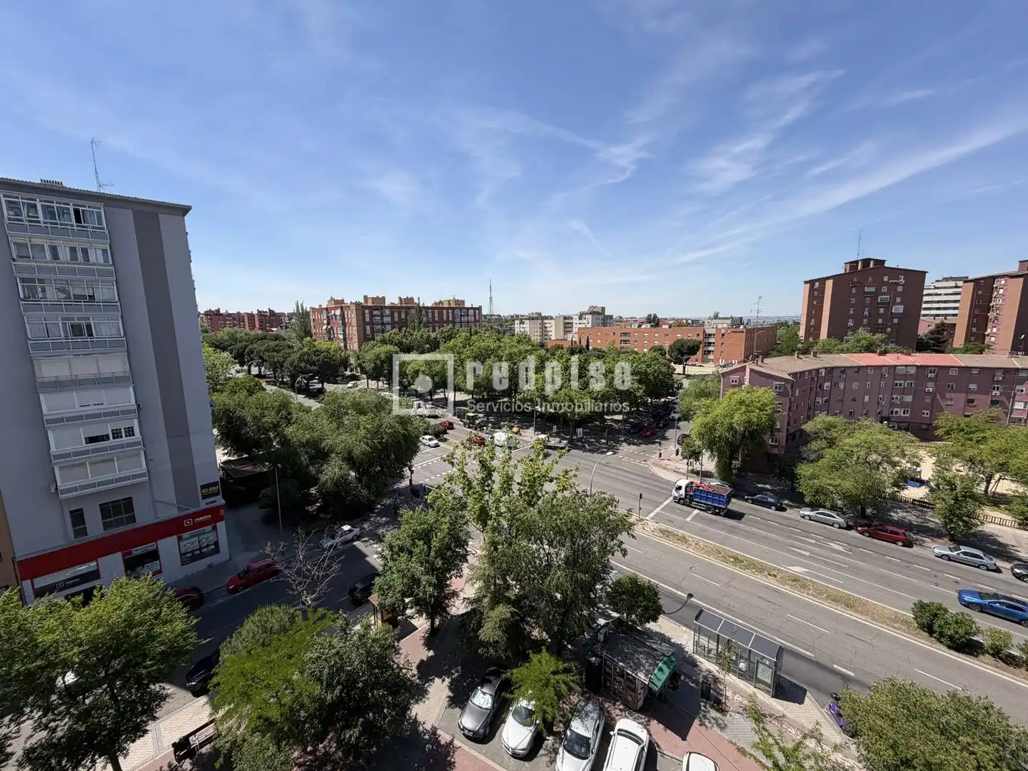 Vista exterior de Piso en venta en Madrid con Calefacción y Parquet