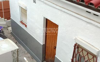 Vista exterior de Casa o xalet en venda en Montcada i Reixac amb Terrassa