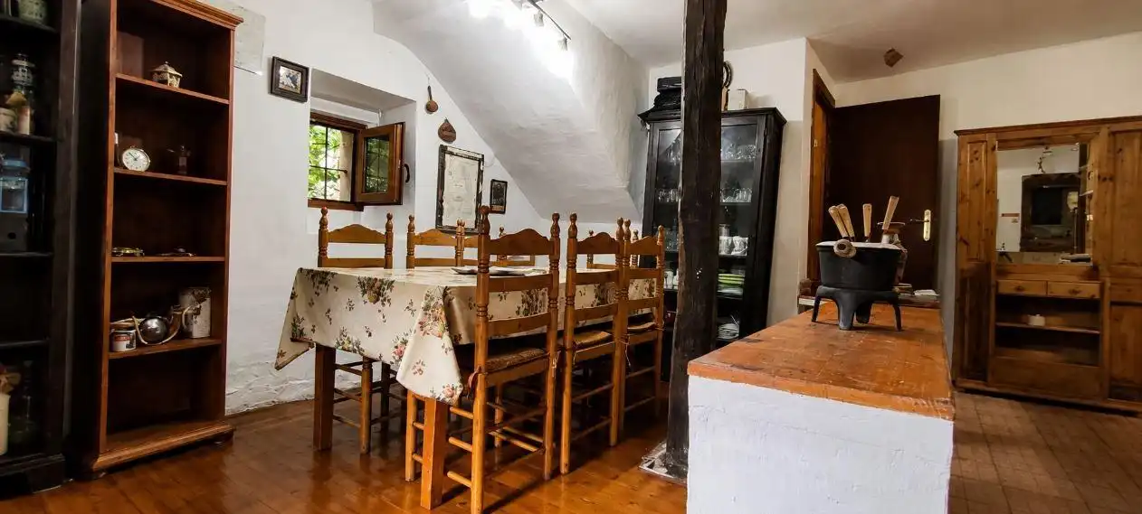 Comedor de Casa o chalet en venta en Vega de Pas con Jardín privado