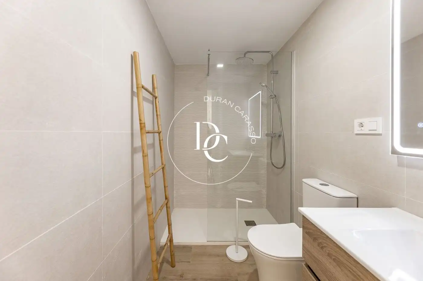 Baño de Casa o chalet en venta en Canyelles con Aire acondicionado, Calefacción y Jardín privado