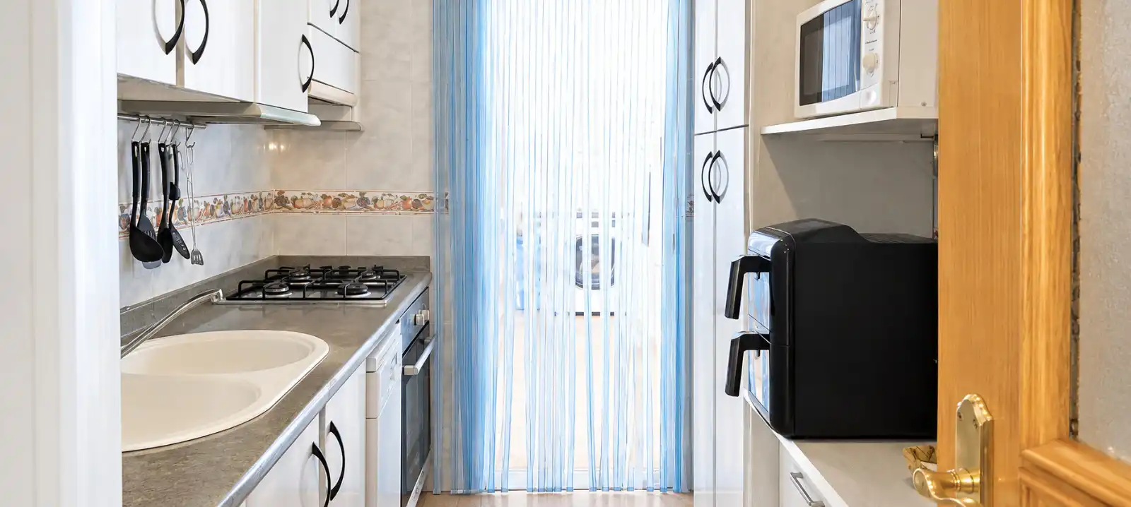 Flat with terrace for sale in Carrer de Jacinto Benavente, imagen 4