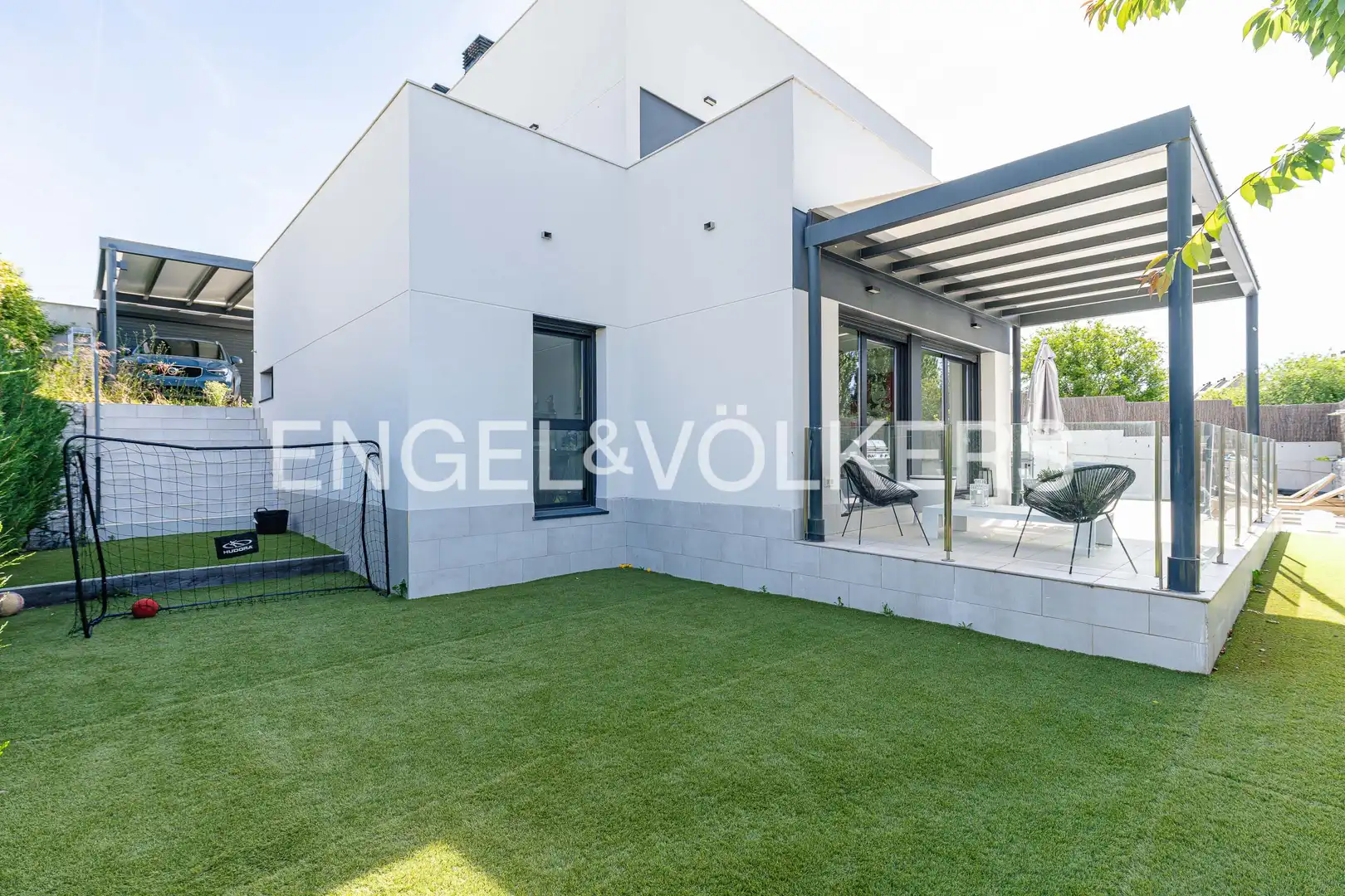 Terrassa de Casa o xalet en venda en Torrelodones amb Aire condicionat, Calefacció i Jardí privat
