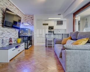 Sala d'estar de Dúplex en venda en Irun  amb Terrassa