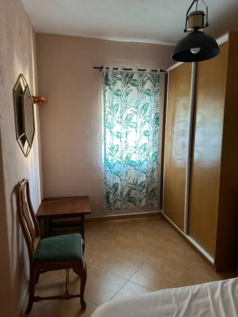 Dormitori de Casa adosada de lloguer en Marbella amb Aire condicionat, Terrassa i Traster