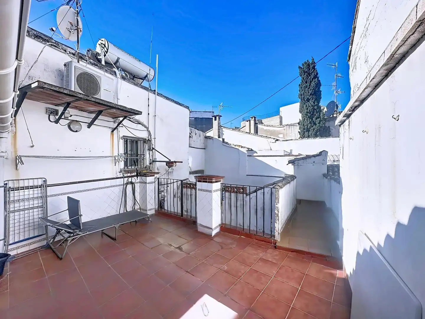 Terrassa de Casa o xalet en venda en Oliva amb Aire condicionat, Terrassa i Balcó
