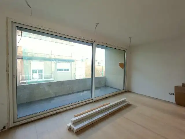 Habitación de Piso en venta en Vigo  con Calefacción, Terraza y Trastero