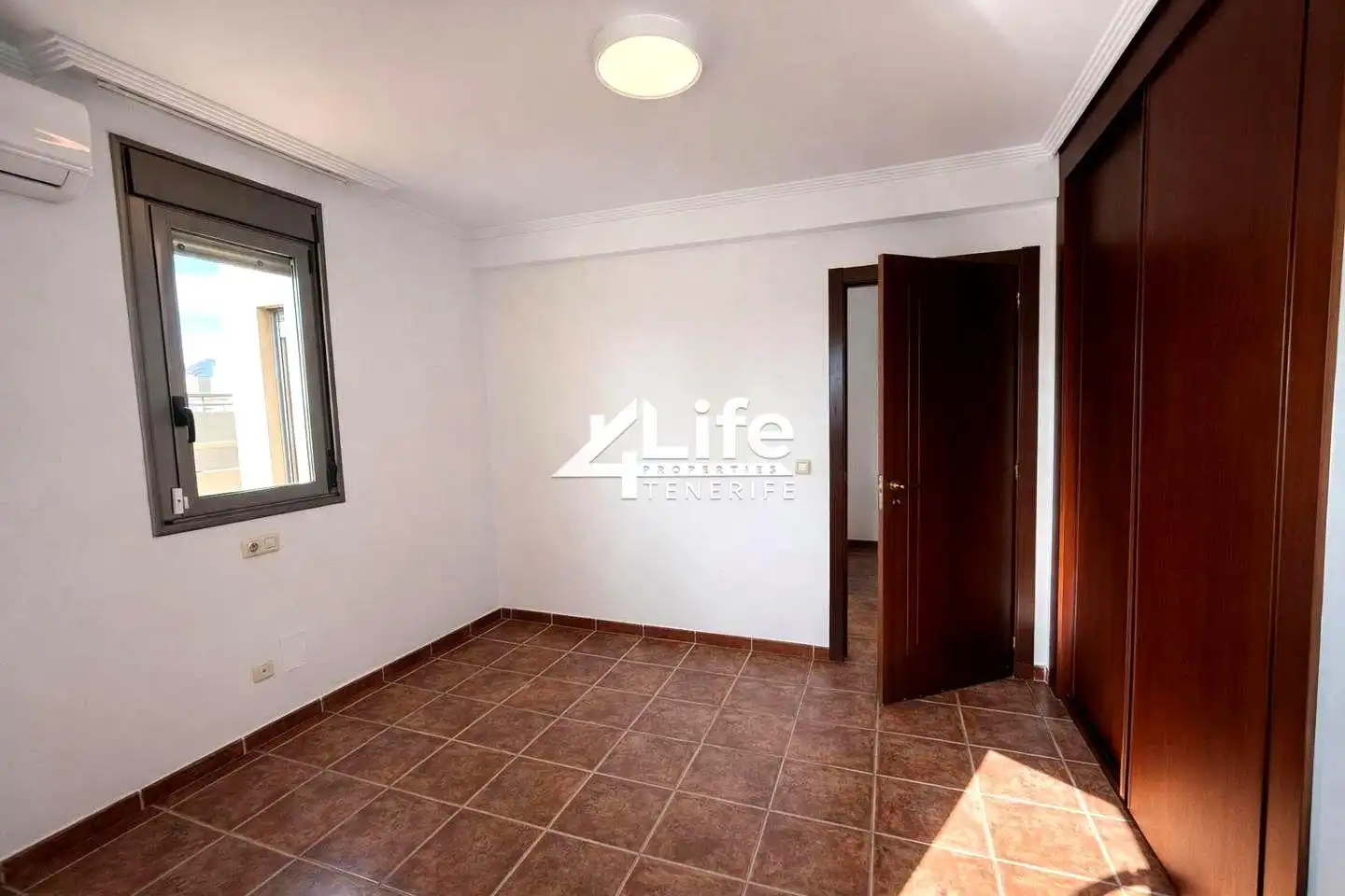 Habitación de Casa o chalet en venta en Granadilla de Abona con Aire acondicionado, Jardín privado y Terraza