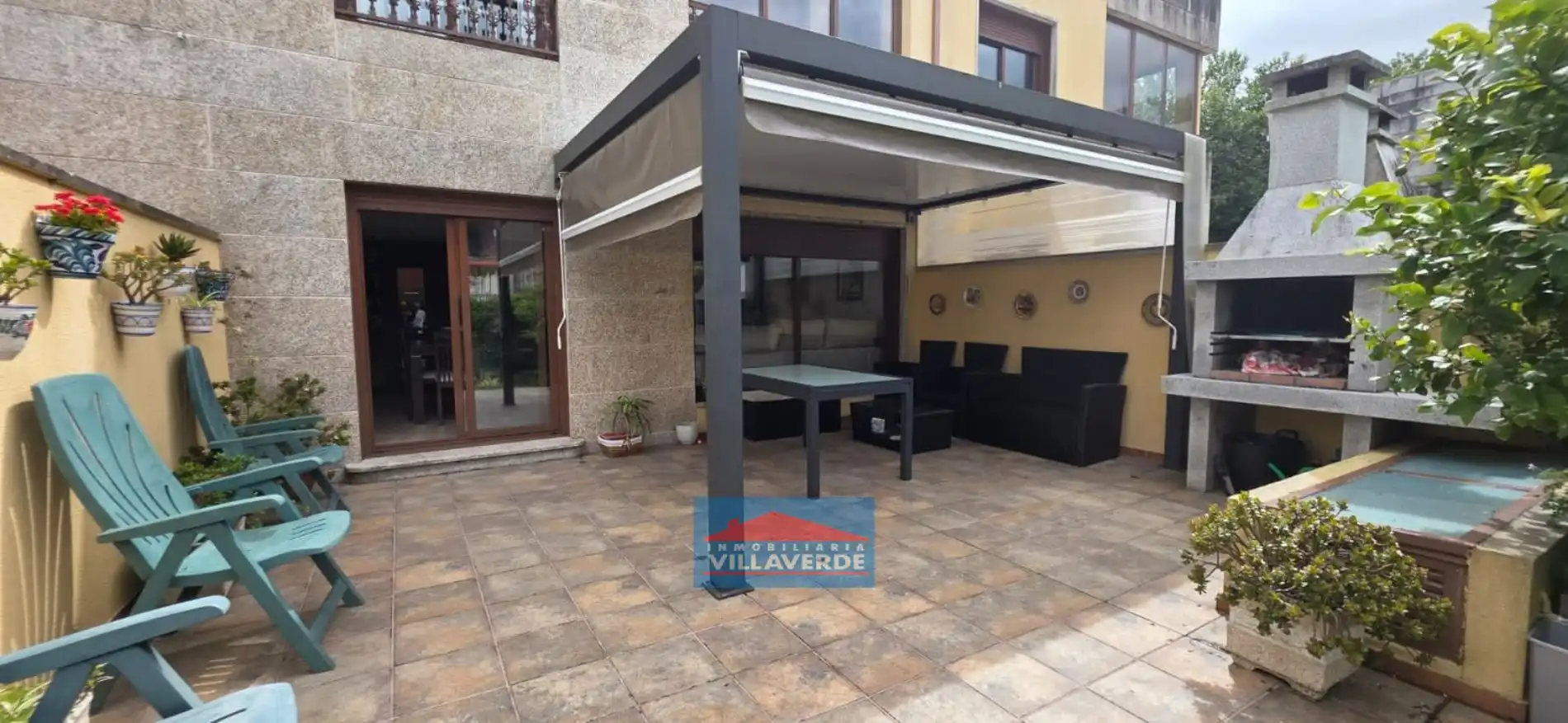 Terraza de Casa adosada en venta en Cangas  con Calefacción, Terraza y Trastero