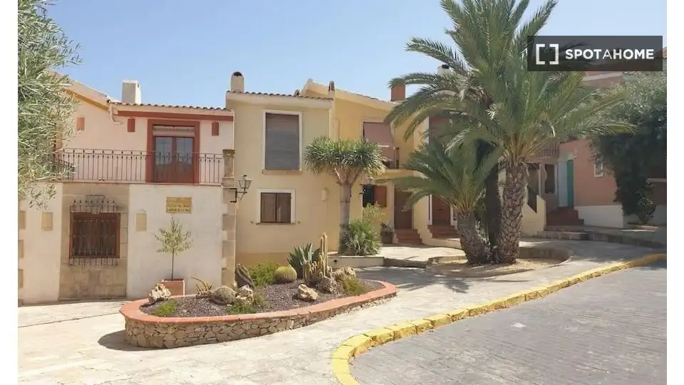 Habitación en Pueblo Acantilado - Lanuza