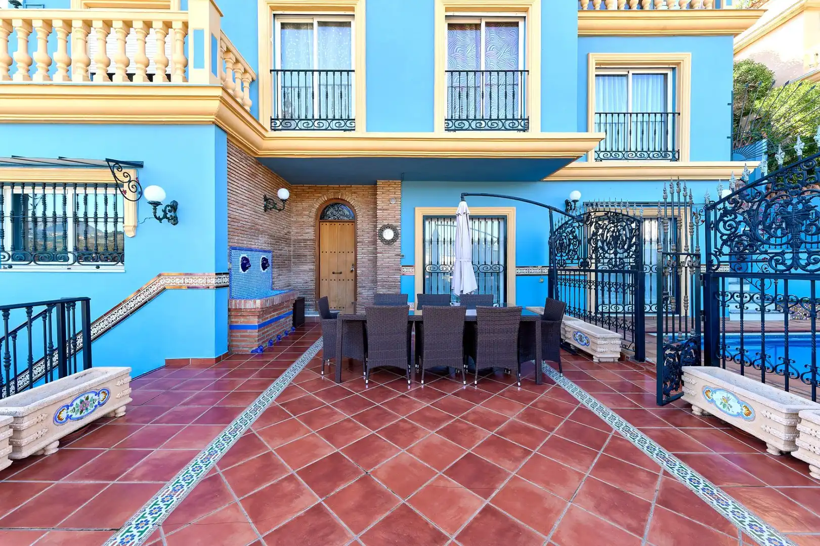 Terrassa de Casa o xalet en venda en Málaga amb Aire condicionat, Calefacció i Jardí privat