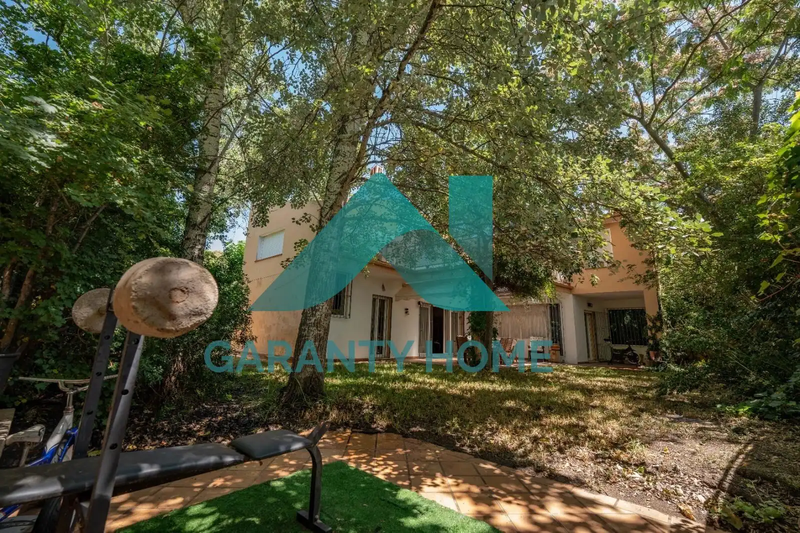 Jardí de Casa o xalet en venda en Cáceres amb Aire condicionat, Calefacció i Jardí privat