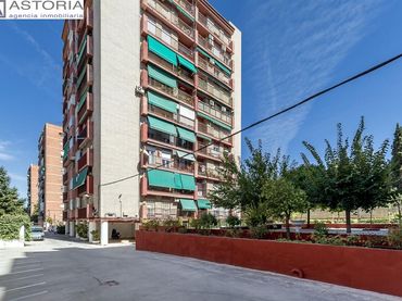 Piso con ascensor en venta en Camino DE ALFACAR