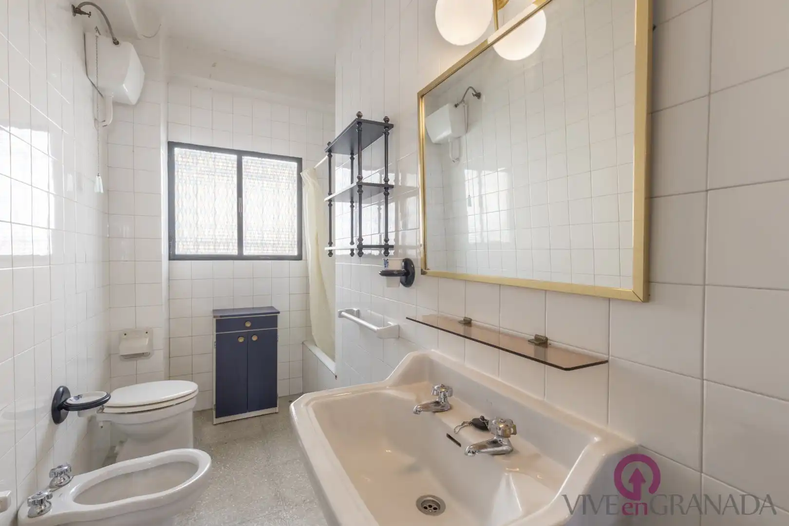 Badezimmer von Haus oder Chalet zum Verkauf in Cájar mit Schwimmbad