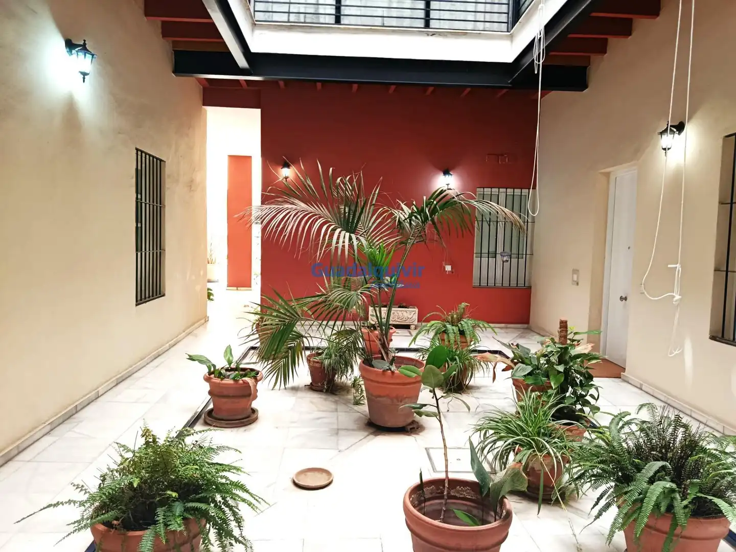 Terrassa de Apartament de lloguer en Sevilla amb Aire condicionat i Moblat