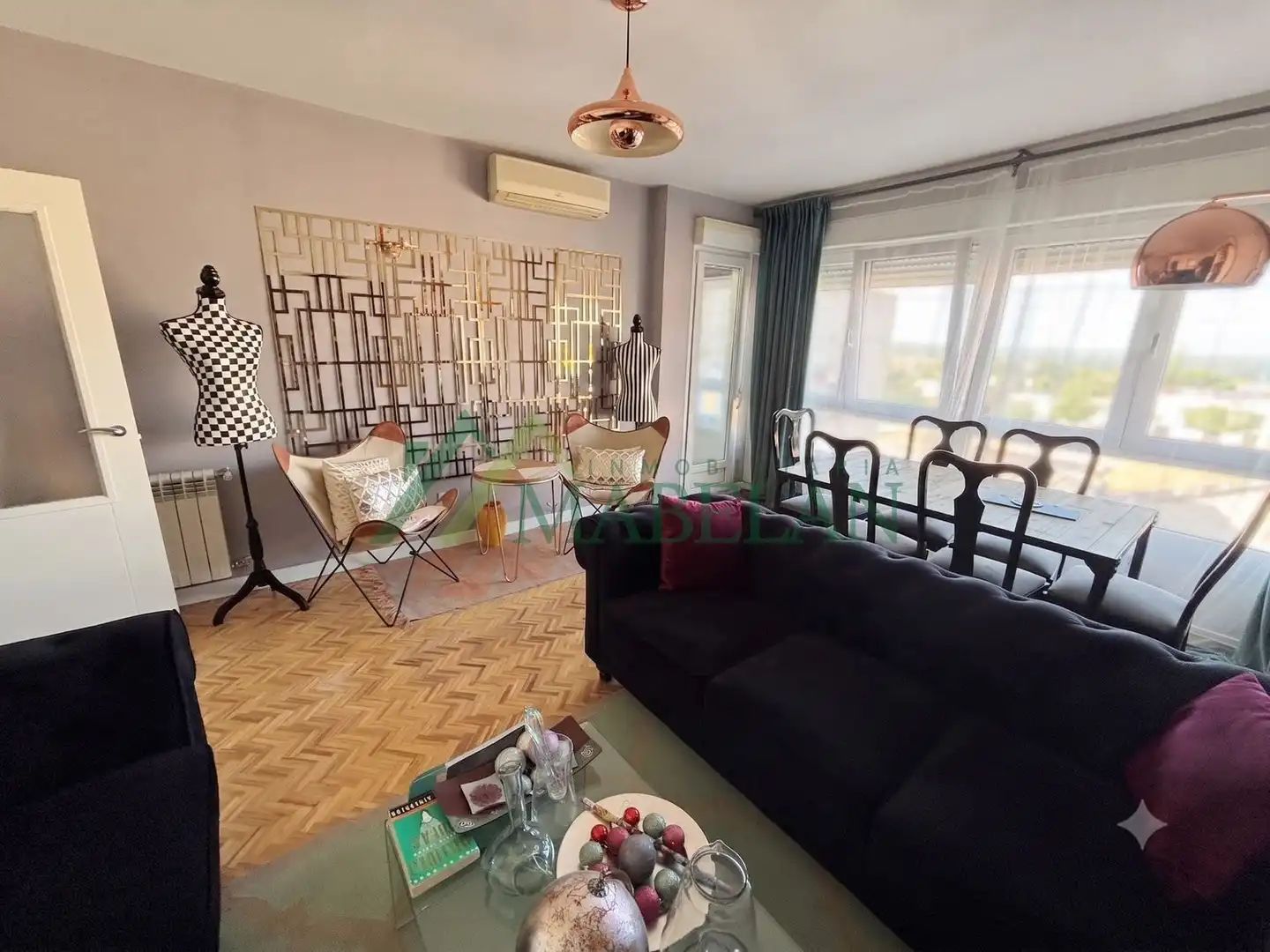 Sala d'estar de Pis en venda en Las Rozas de Madrid amb Aire condicionat i Terrassa