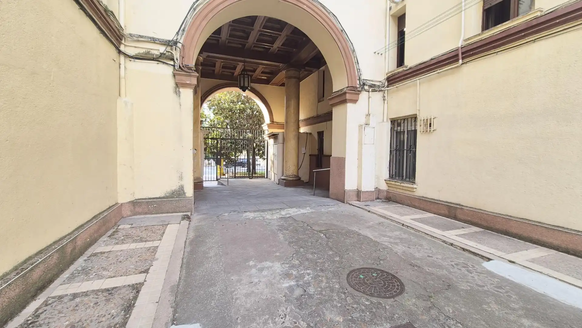Gewerbefläche zum Verkauf in San Bernardo - Carmelitas - Campus