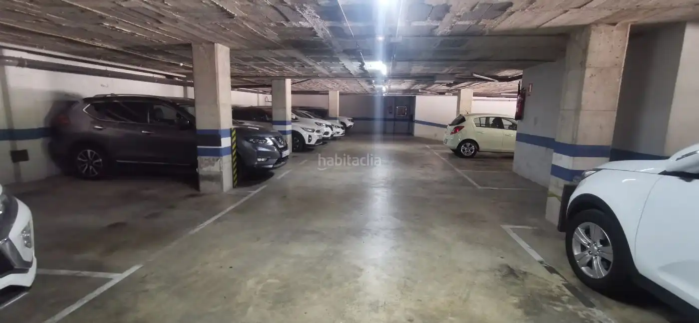 Individuale in vendita a Carrer de Coll i Pujol 200, imagen 2
