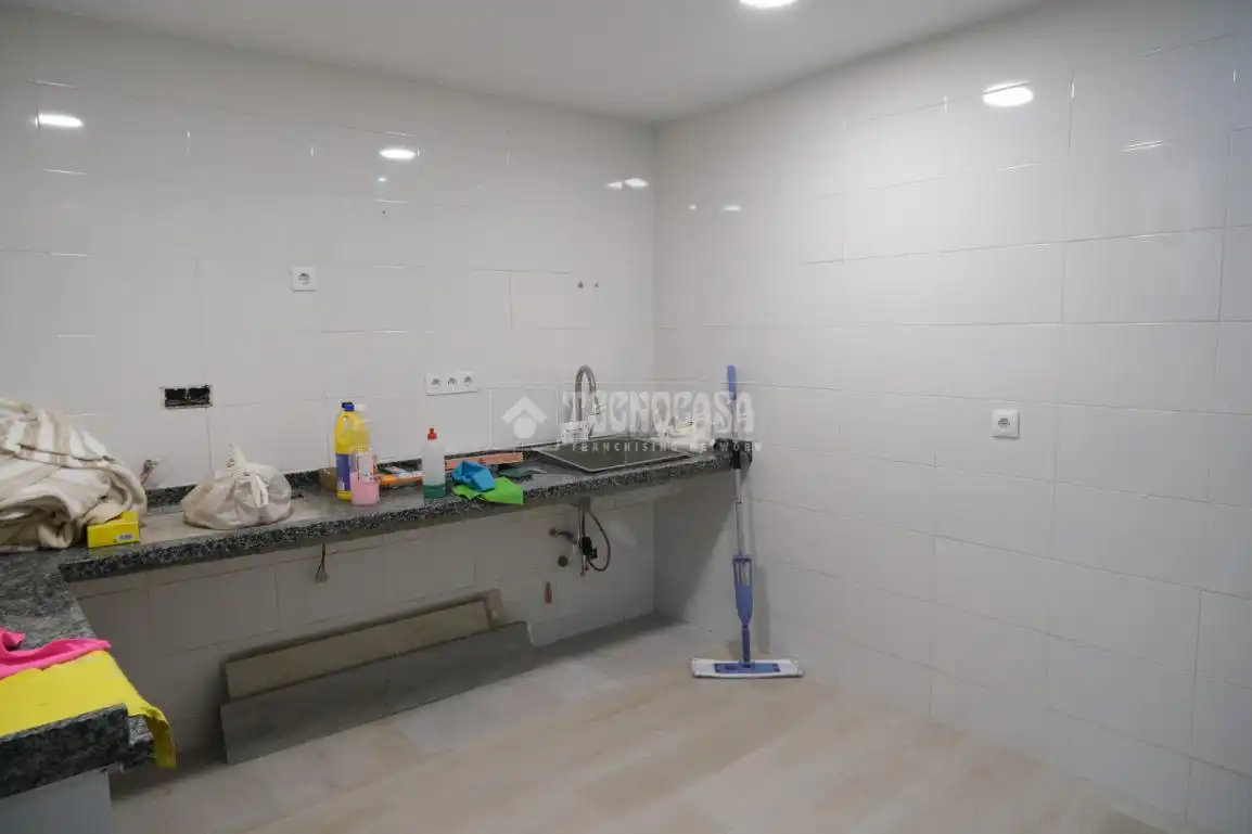 Casa adosada en venta en Sevilla con Alarma
