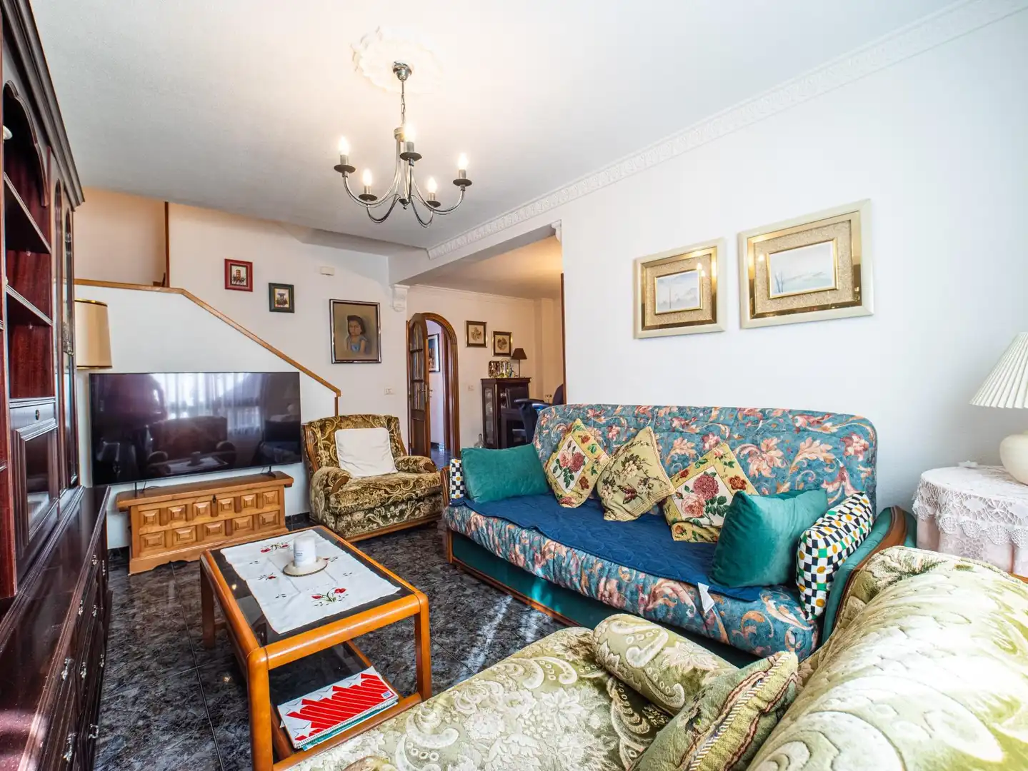Sala d'estar de Casa adosada en venda en Candelaria amb Aire condicionat, Jardí privat i Piscina comunitària