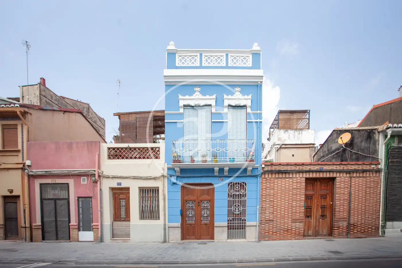 Außenansicht von Wohnung zur Miete in Valencia mit Klimaanlage, Heizung und Terrasse