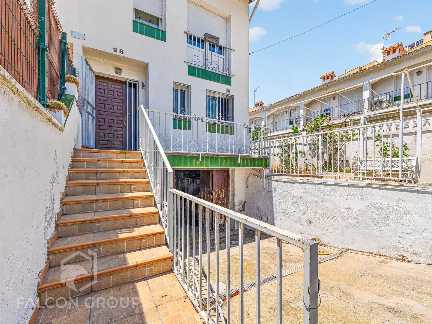 Vista exterior de Casa o xalet en venda en Calafell amb Aire condicionat, Calefacció i Jardí privat