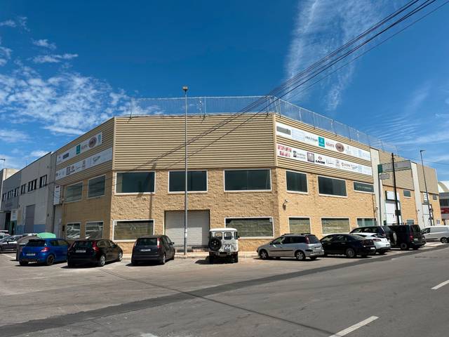 Nave industrial en Venta en Camí Pi Gros, 10 en Ensanche - Parque Santa Rosa