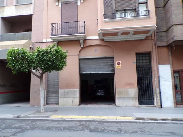 Local comercial en Alquiler en Parque Ribalta - Plaza de Toros