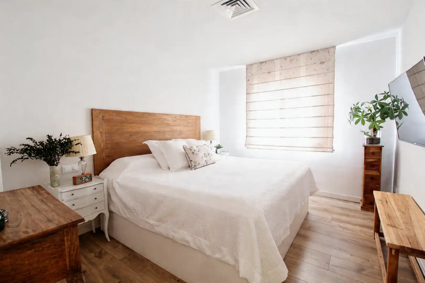 Schlafzimmer von Wohnung zum Verkauf in  Barcelona Capital mit Klimaanlage, Parkett und Ofen