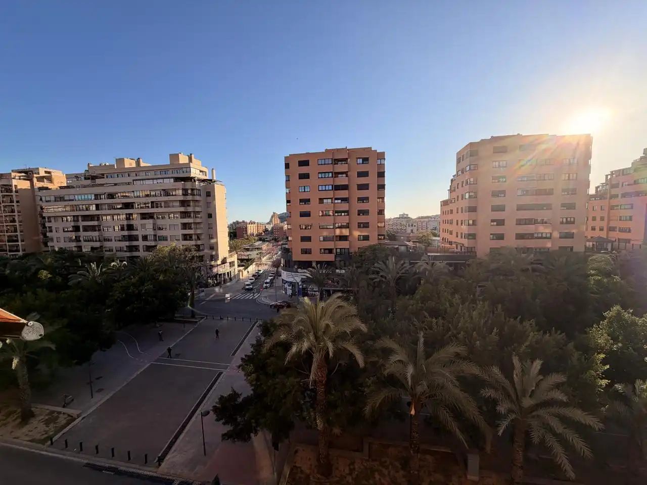 Vista exterior de Piso en venta en Alicante / Alacant con Terraza, Trastero y Piscina comunitaria