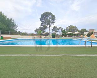 Piscina de Apartament en venda en Sant Antoni de Portmany amb Aire condicionat, Jardí privat i Piscina