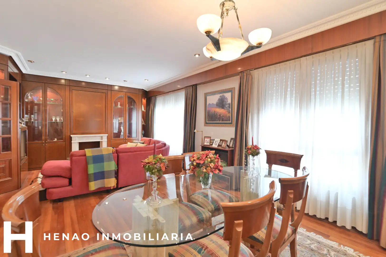 Living room of Flat for sale in Bilbao   with Heating, Parquet flooring and Terrace