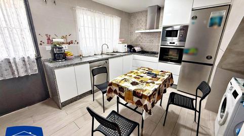 Foto 3 de Casa adosada en venta en El Cuervo de Sevilla, Sevilla