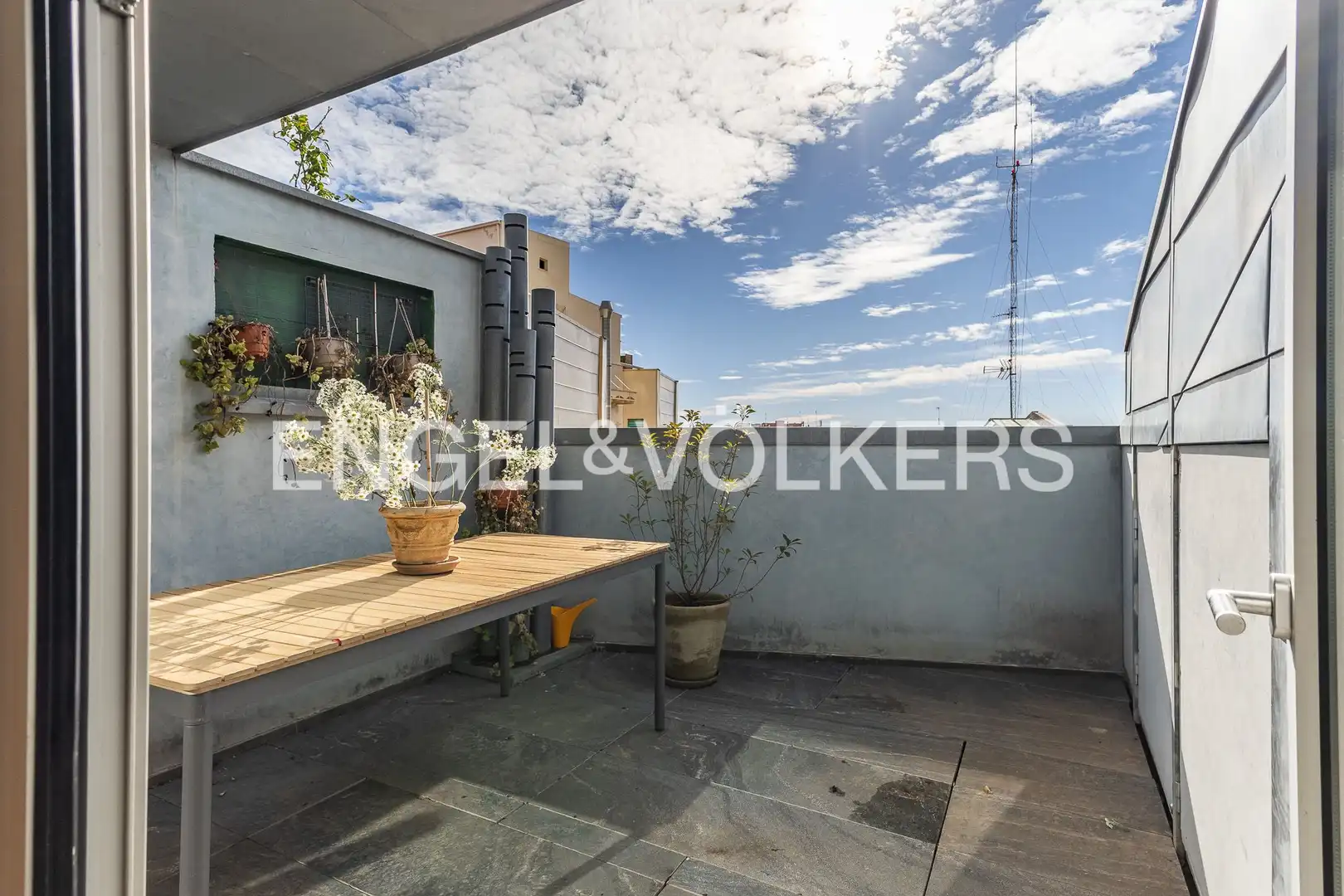 Terrassa de Casa o xalet en venda en Terrassa amb Aire condicionat, Calefacció i Jardí privat
